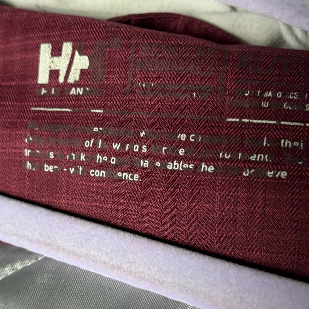 Helly Hansen Jacket Burgundy Insulated Ski Jacket (As is) - Picture 13 of 13